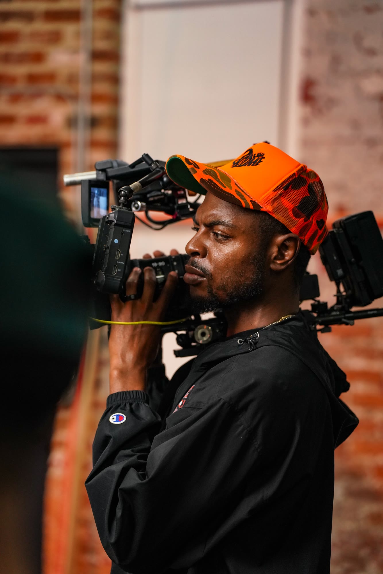 Shooting handheld with a shoulder-rigged cinema camera